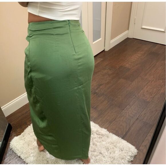 Nordstrom Rack Favlux Green Faux Wrap Shimmer Maxi Skirt Size Large - Picture 4 of 16